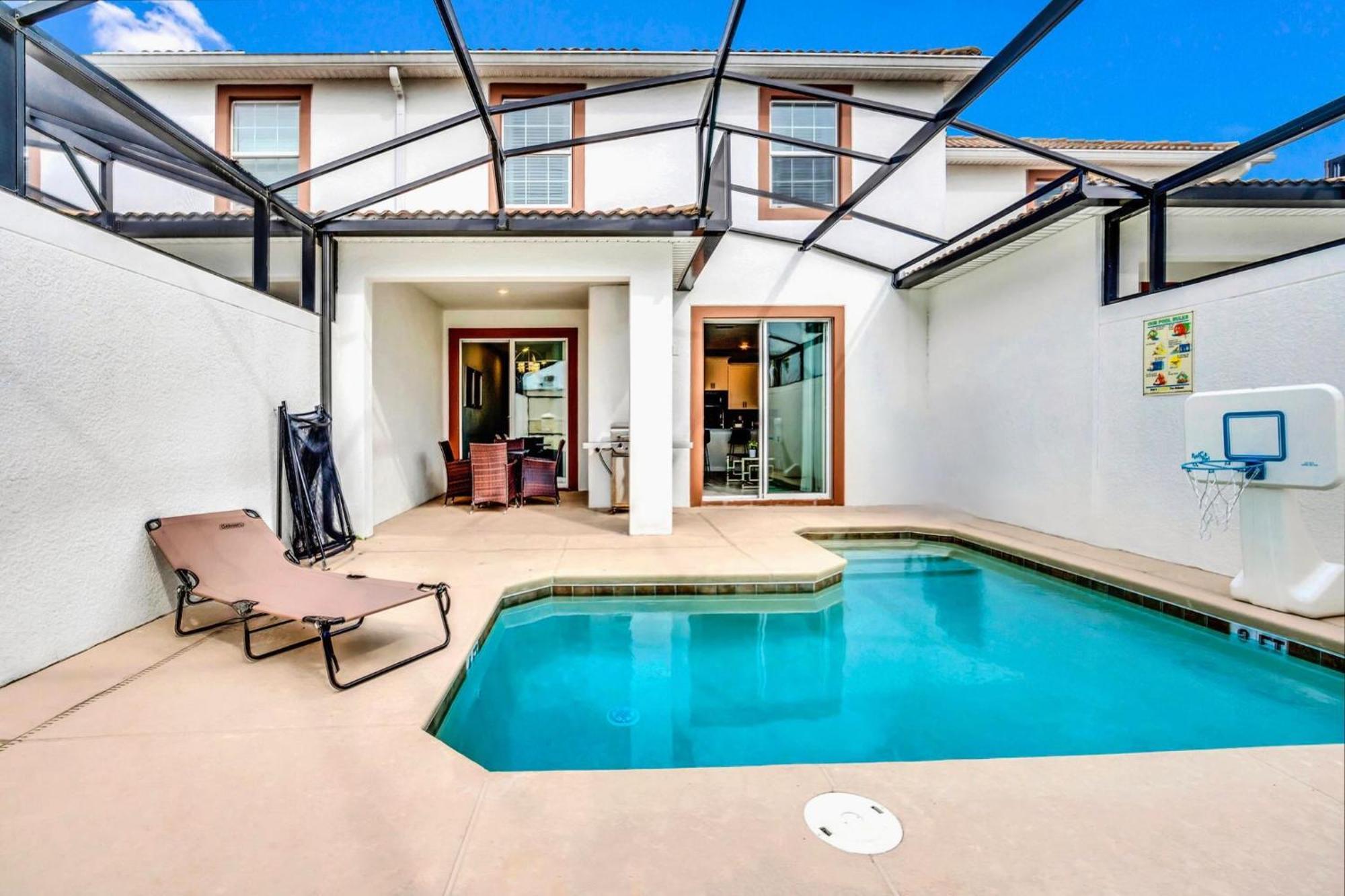 Family - 4br Near - Private Pool, Bbq! Holiday home Kissimmee